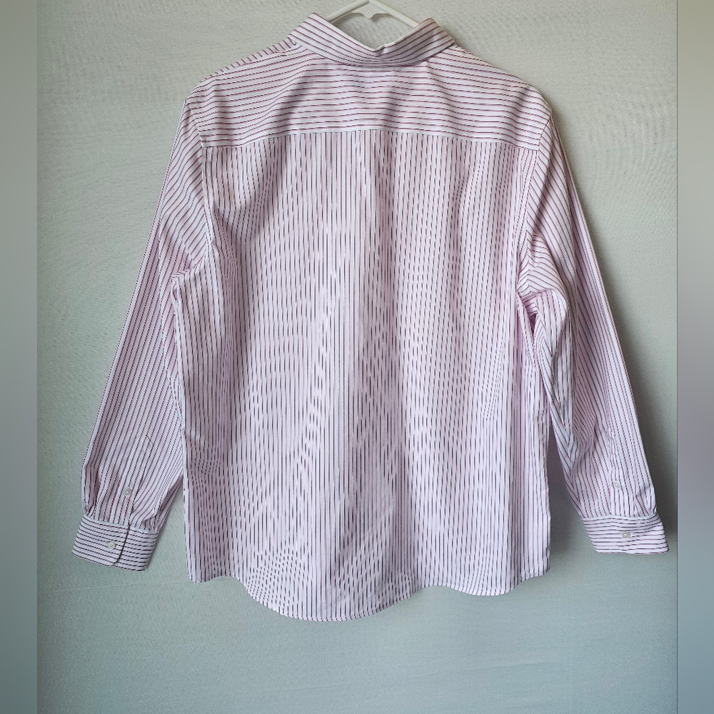 Women's Pink Stripe Button-Front Dress Shirt - Picture 3 of 16